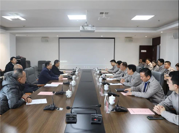 市委常委、常務副市長鄧永翔現(xiàn)場調(diào)研城投集團產(chǎn)業(yè)項目