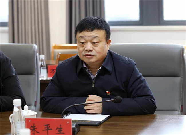 市國資委黨委書記、主任朱平生帶隊走訪慰問城投集團